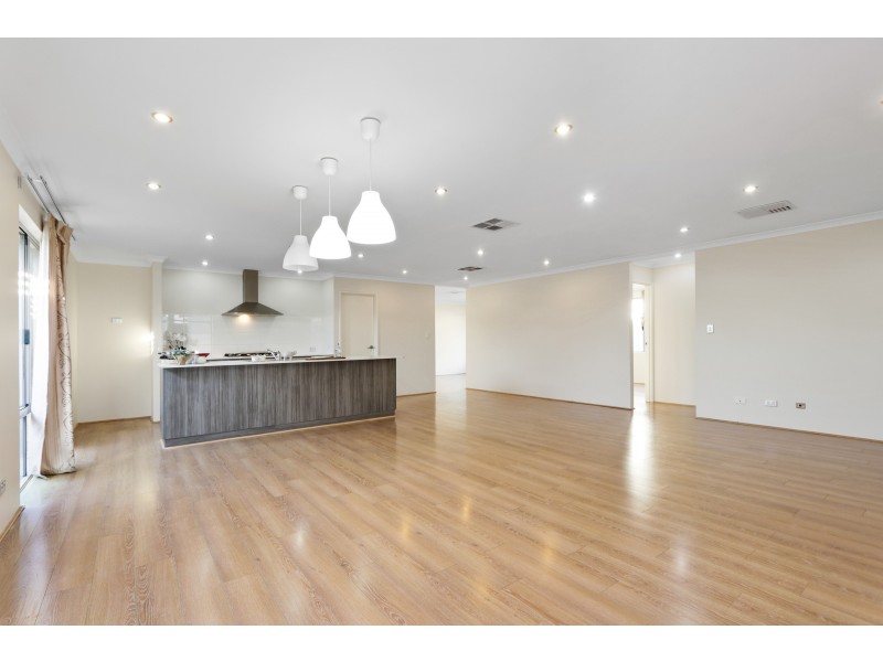 17 Guerin Avenue, Piara Waters WA 6112