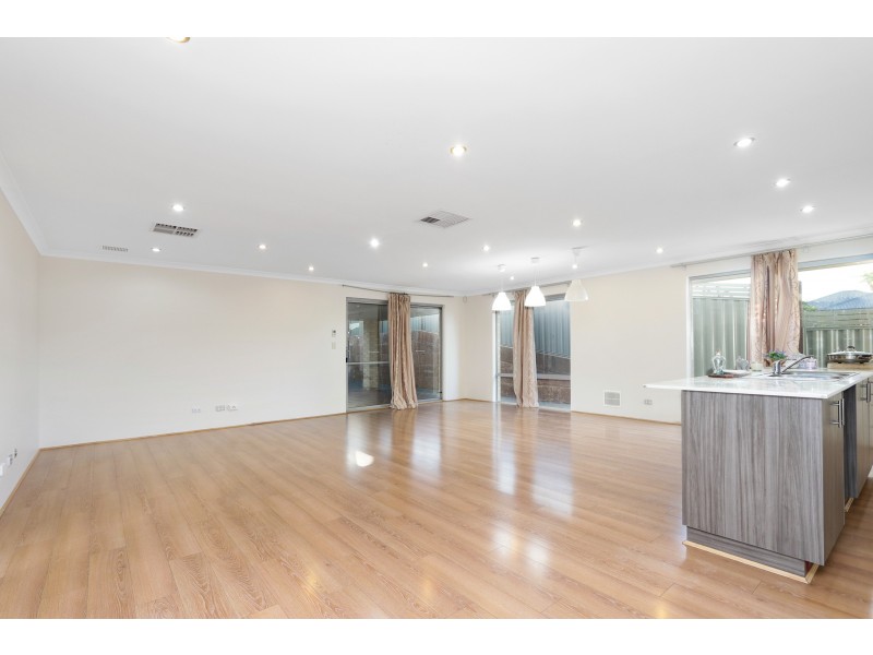 17 Guerin Avenue, Piara Waters WA 6112