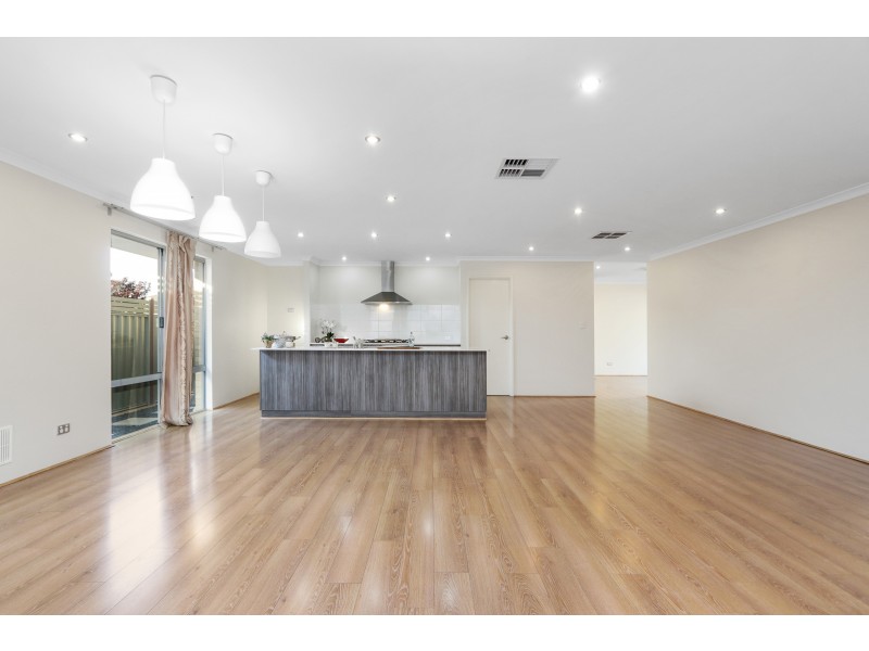 17 Guerin Avenue, Piara Waters WA 6112