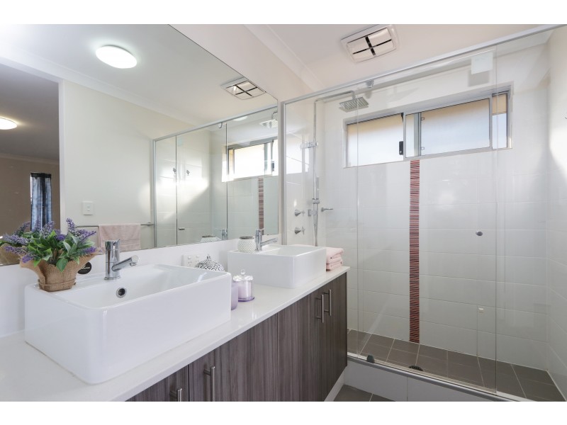 17 Guerin Avenue, Piara Waters WA 6112