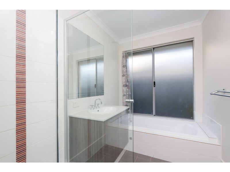 17 Guerin Avenue, Piara Waters WA 6112