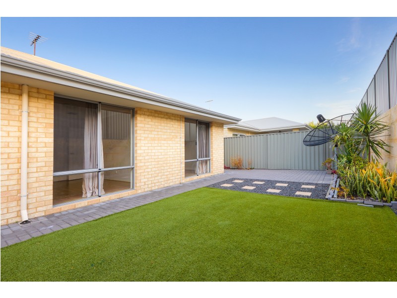 17 Guerin Avenue, Piara Waters WA 6112