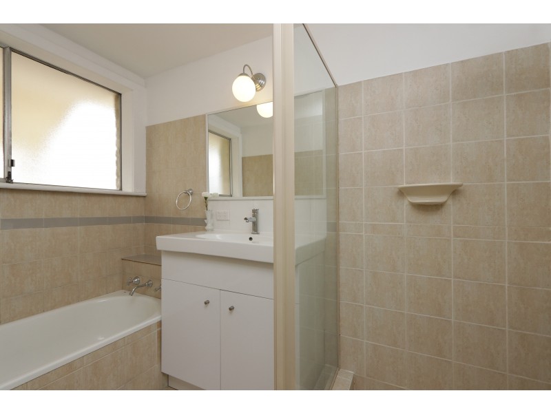 5 Clancy Way, Thornlie WA 6108
