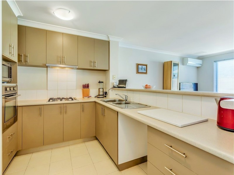 19/4 Jacana Parade, Ballajura WA 6066