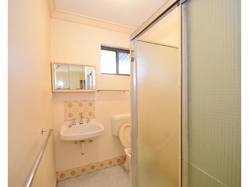 7 Chilcott Gdns, Gosnells WA 6110