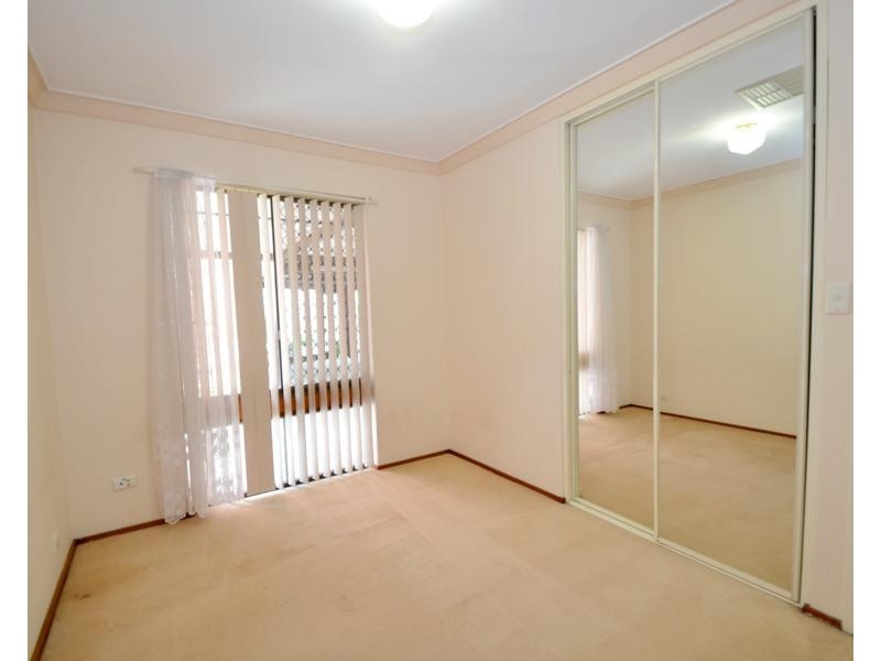 7 Chilcott Gdns, Gosnells WA 6110