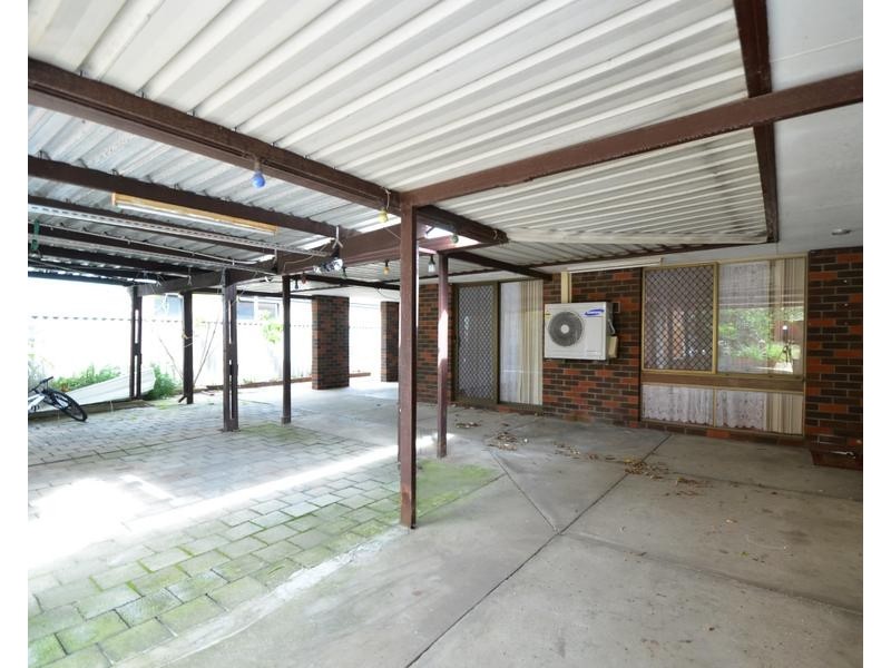 7 Chilcott Gdns, Gosnells WA 6110