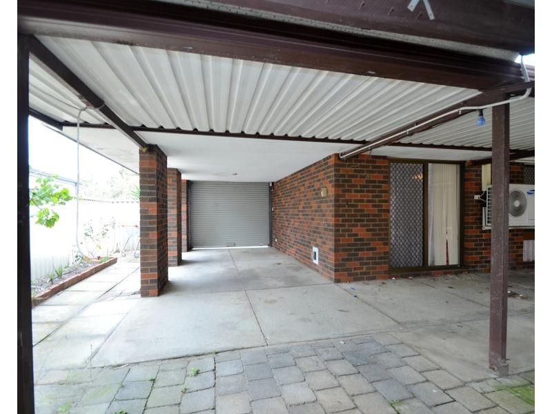 7 Chilcott Gdns, Gosnells WA 6110