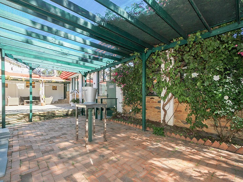 29 Wilkins Road, Kalamunda WA 6076