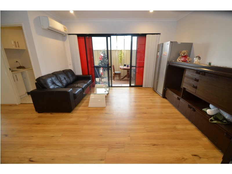 2/55 Wright Street, Kewdale WA 6105