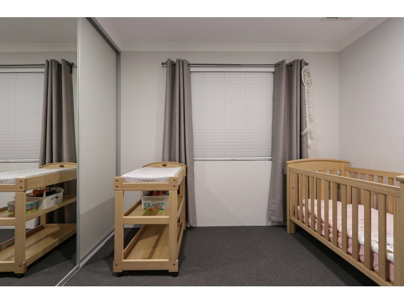 6 Plavin Street, Piara Waters WA 6112