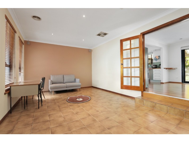 19 Sheridan Crescent, Willetton WA 6155