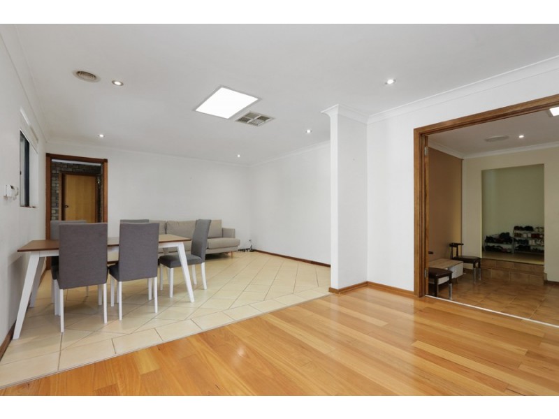 19 Sheridan Crescent, Willetton WA 6155