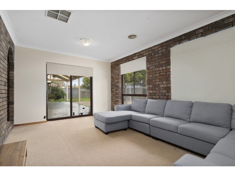 19 Sheridan Crescent, Willetton WA 6155