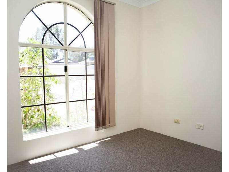 18 Jilakin Loop, Canning Vale WA 6155
