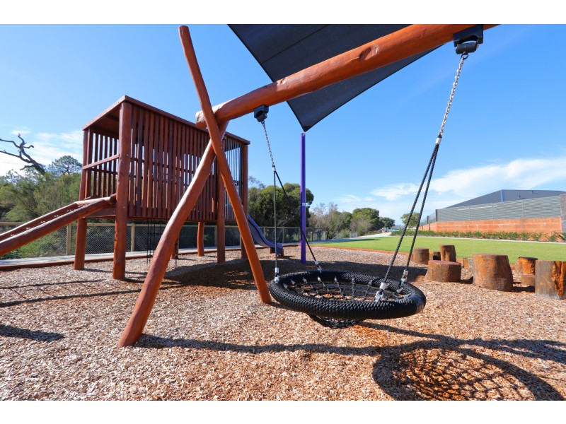 5 Shale Court, Piara Waters WA 6112