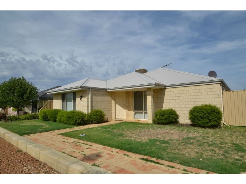 66 Kardan Boulevard, Byford WA 6122