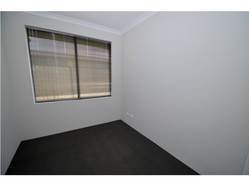 14 Grapple Road, Whitby WA 6123