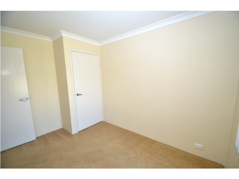 48 Glasgow Way, Seville Grove WA 6112