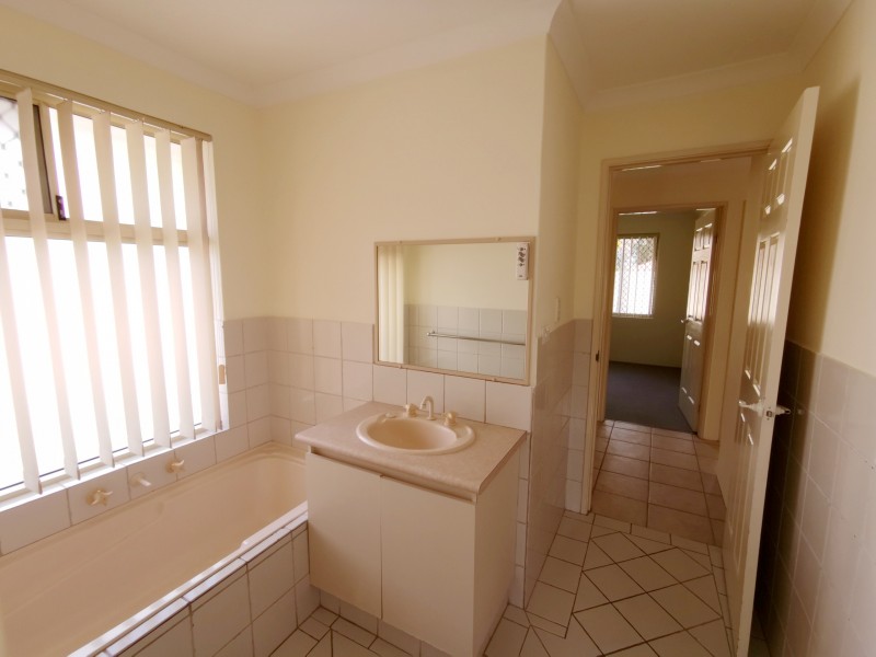 1/17 Haynes Court, Armadale WA 6112