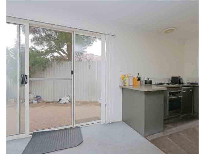 2/29 Farnham Street Street, Bentley WA 6102