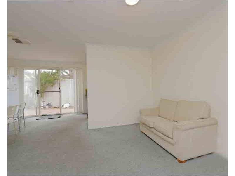 2/29 Farnham Street Street, Bentley WA 6102