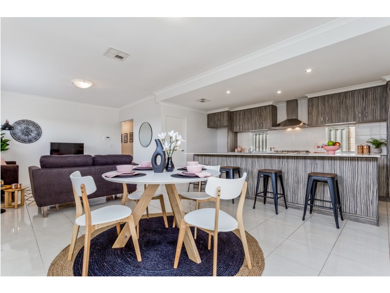 13 Jowett Lane, Piara Waters WA 6112