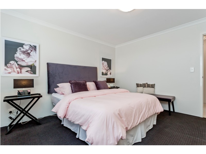 13 Jowett Lane, Piara Waters WA 6112