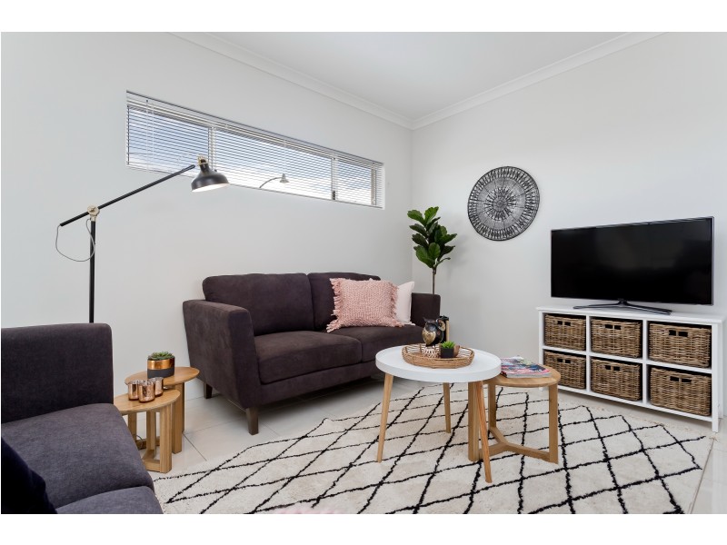 13 Jowett Lane, Piara Waters WA 6112