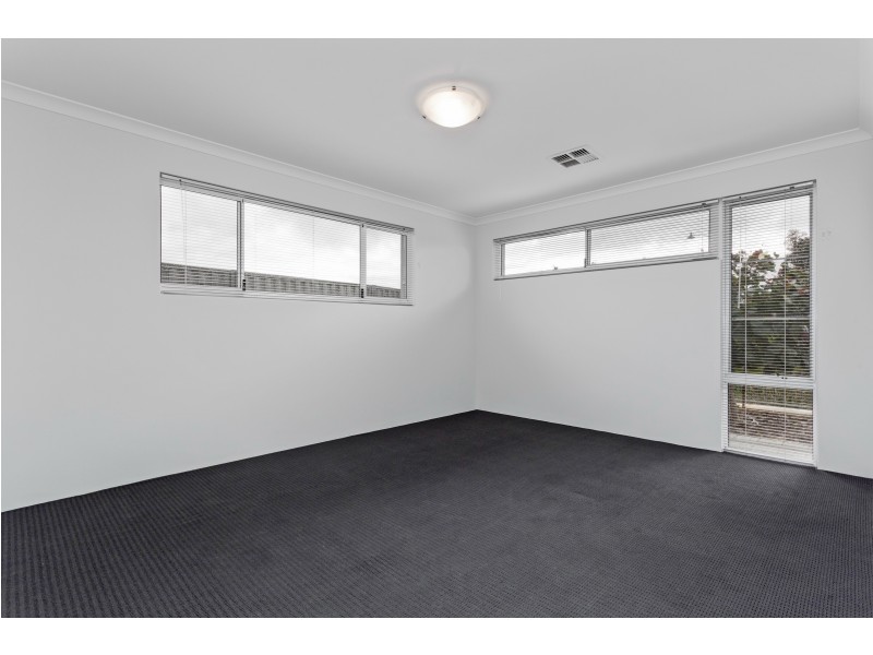 13 Jowett Lane, Piara Waters WA 6112