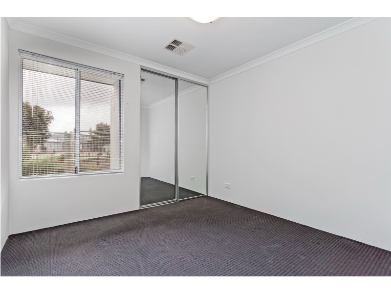 13 Jowett Lane, Piara Waters WA 6112