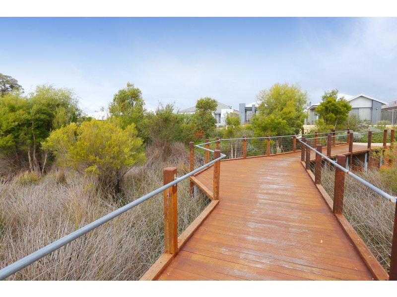 13 Jowett Lane, Piara Waters WA 6112