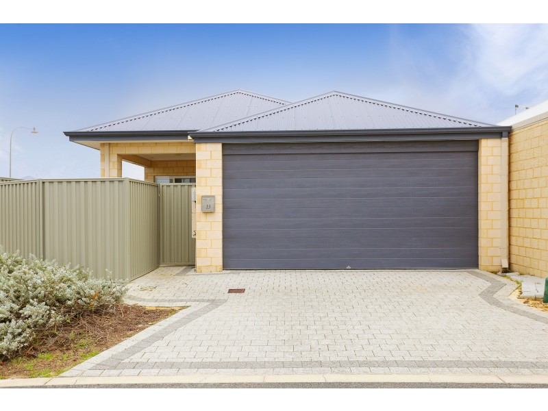 13 Jowett Lane, Piara Waters WA 6112