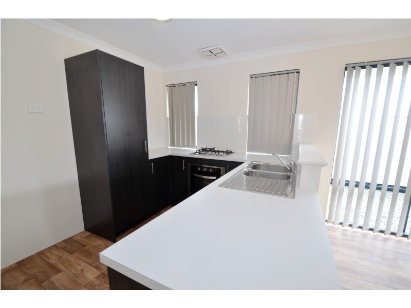 2 Cornhill Entrance, Hilbert WA 6112