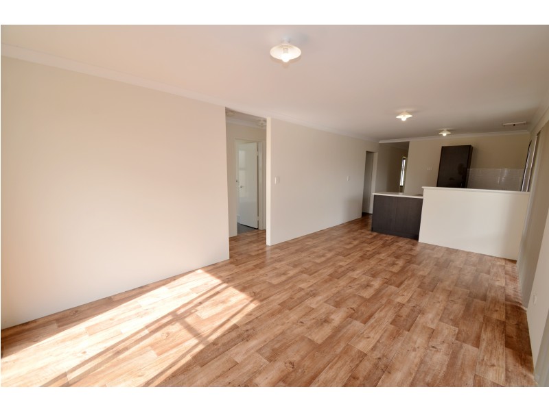 2 Cornhill Entrance, Hilbert WA 6112