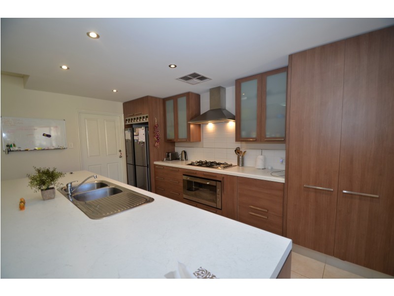 68 Columbia Parkway, Piara Waters WA 6112