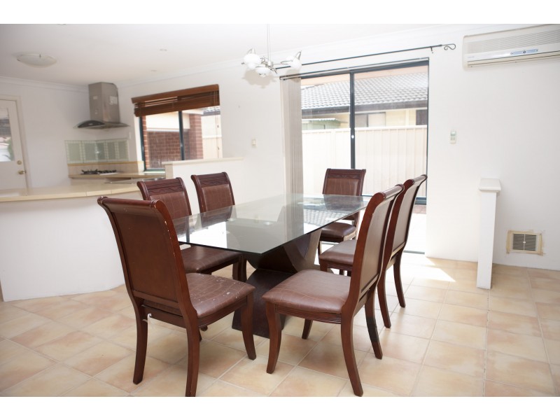 228 Amherst Road, Canning Vale WA 6155