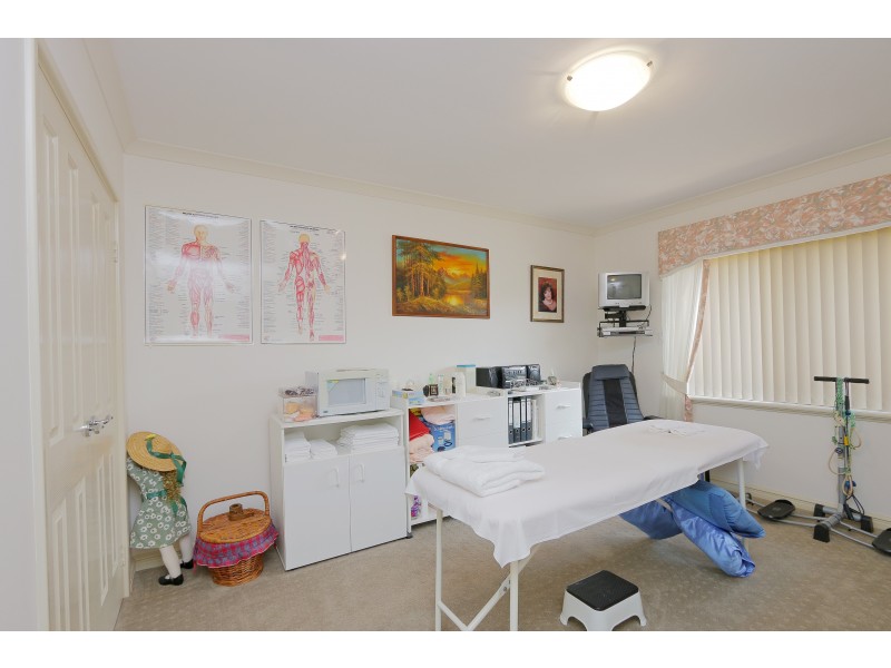 35 Bluestone Loop, Piara Waters WA 6112