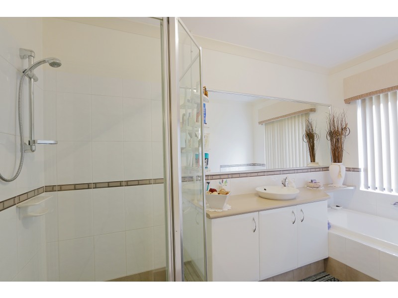 35 Bluestone Loop, Piara Waters WA 6112