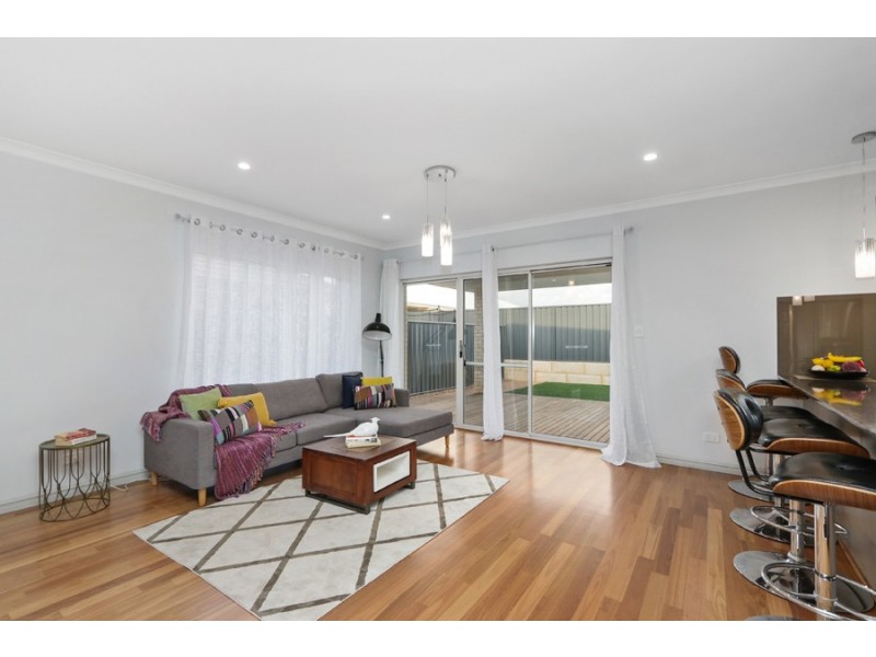 20 Hickman Drive, Piara Waters WA 6112