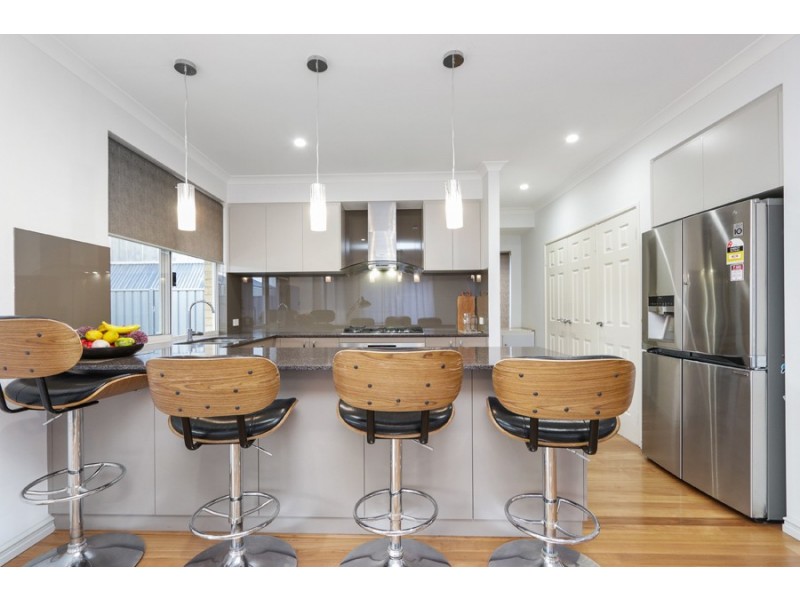 20 Hickman Drive, Piara Waters WA 6112