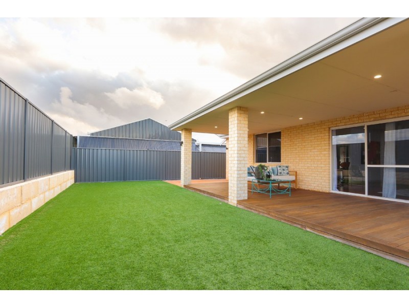 20 Hickman Drive, Piara Waters WA 6112