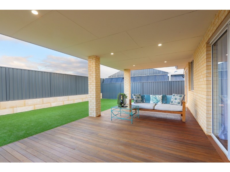 20 Hickman Drive, Piara Waters WA 6112