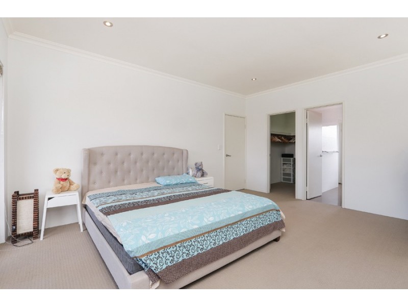 22 Saunders Street, Como WA 6152