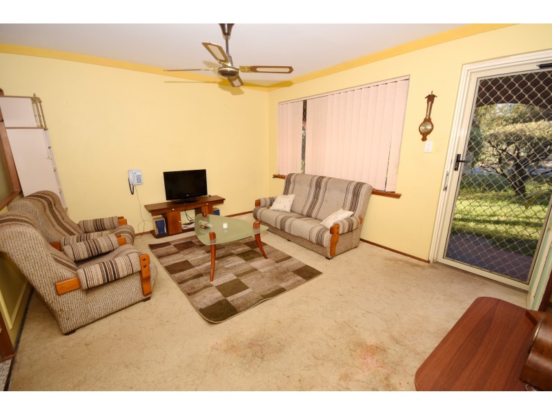 18 Nicholas Street, Gosnells WA 6110