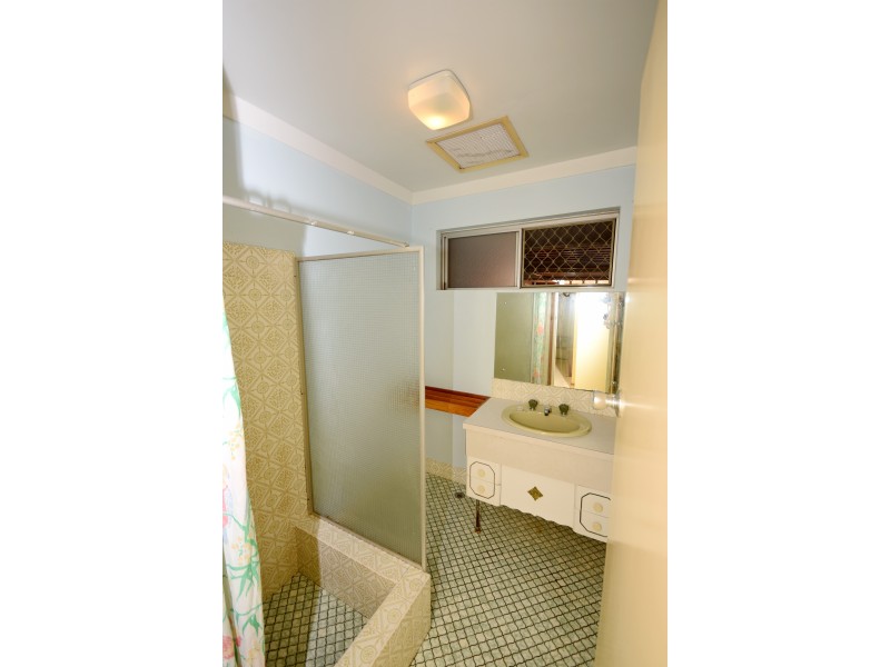 18 Nicholas Street, Gosnells WA 6110