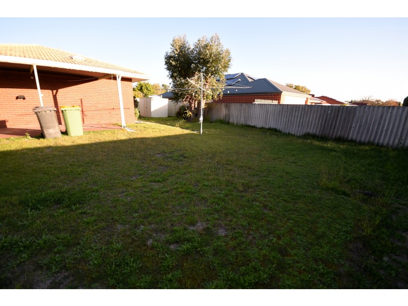 18 Nicholas Street, Gosnells WA 6110