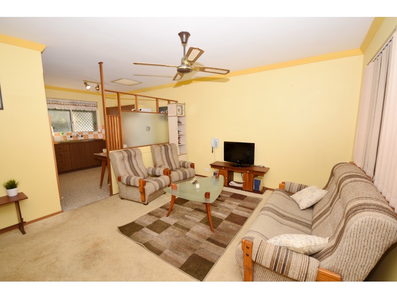 18 Nicholas Street, Gosnells WA 6110