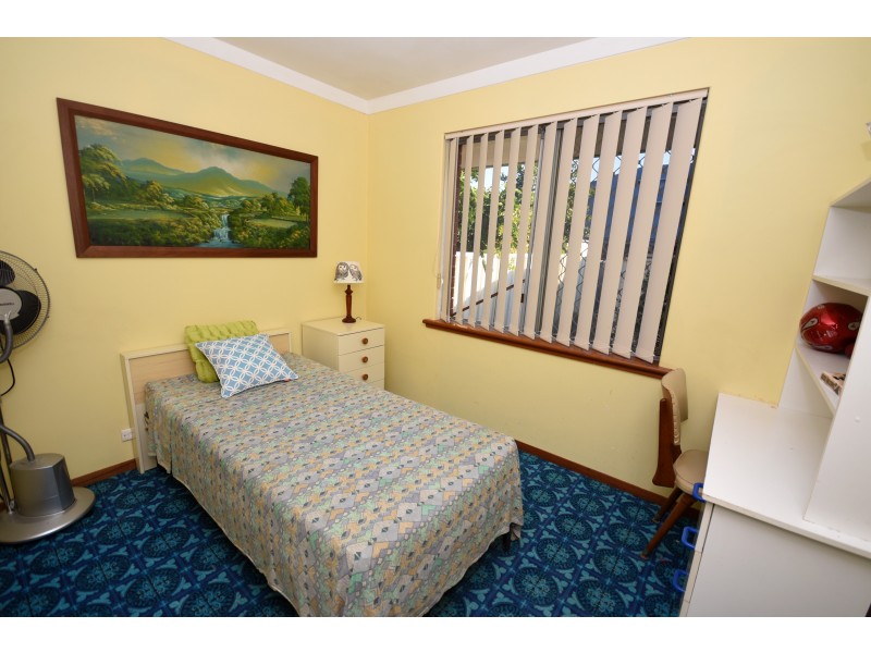 18 Nicholas Street, Gosnells WA 6110