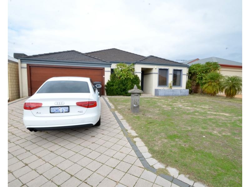 17 Kulin Pass, Canning Vale WA 6155